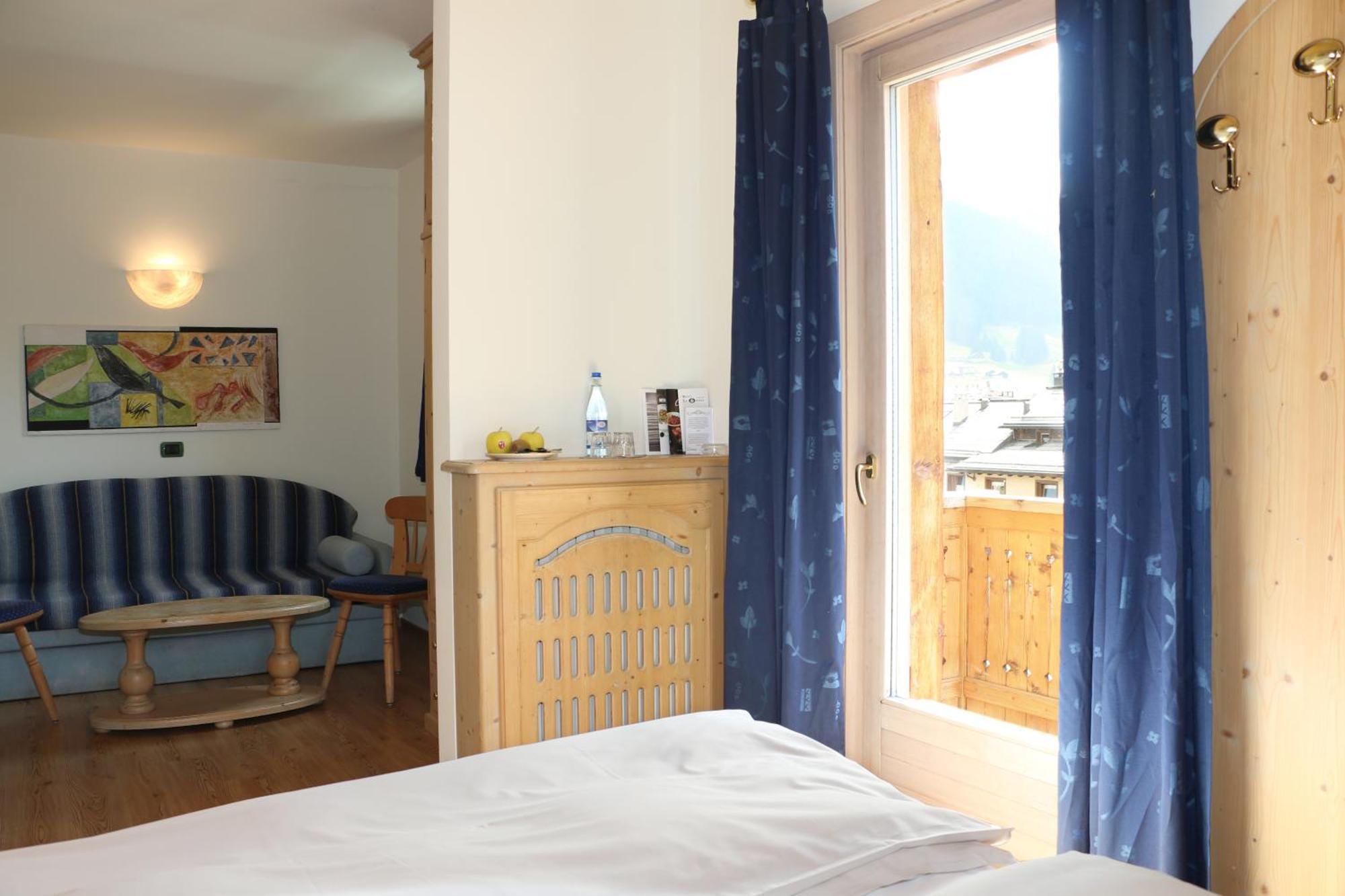 Hotel "La Suisse" Livigno Eksteriør bilde