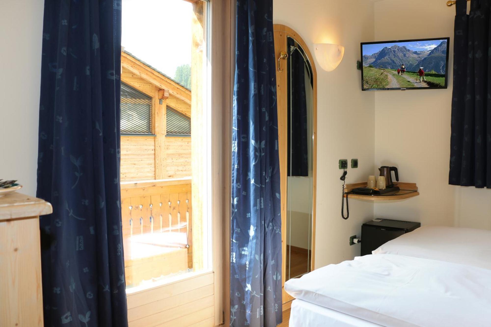 Hotel "La Suisse" Livigno Eksteriør bilde